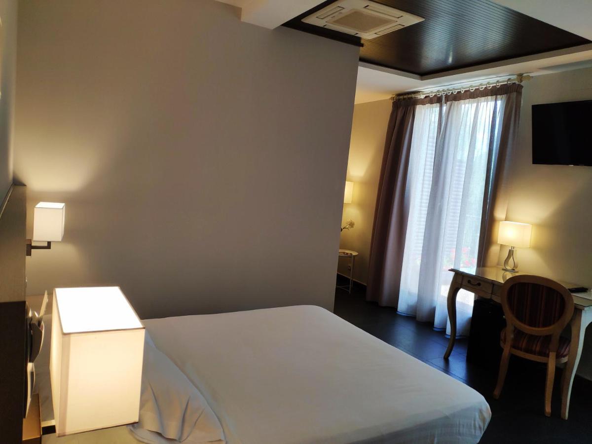 Hotel Puerta Del Arco Tudela de Duero Εξωτερικό φωτογραφία